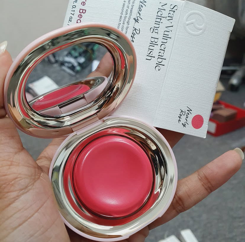 RARE BEAUTY Stay Vulnerable Blush
