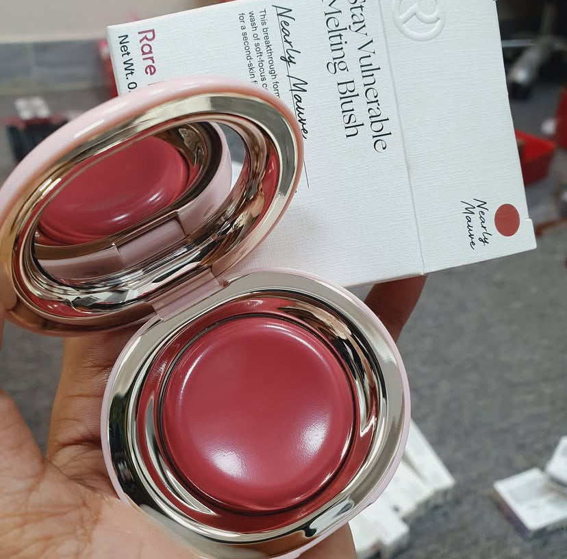 RARE BEAUTY Stay Vulnerable Blush