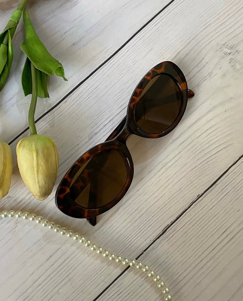 CAT EYE OVAL FASHIONGLASSES