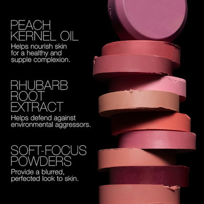 The Multiple Soft Blur Blush Stick – Stick multi-usage joues, lèvres et yeux