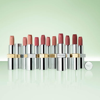 Monochrome Soft Matte Blur – Rouge à lèvres mat soyeux