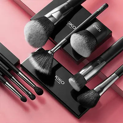 Face 03 Flat Foundation Brush – Pinceau plat fond de teint