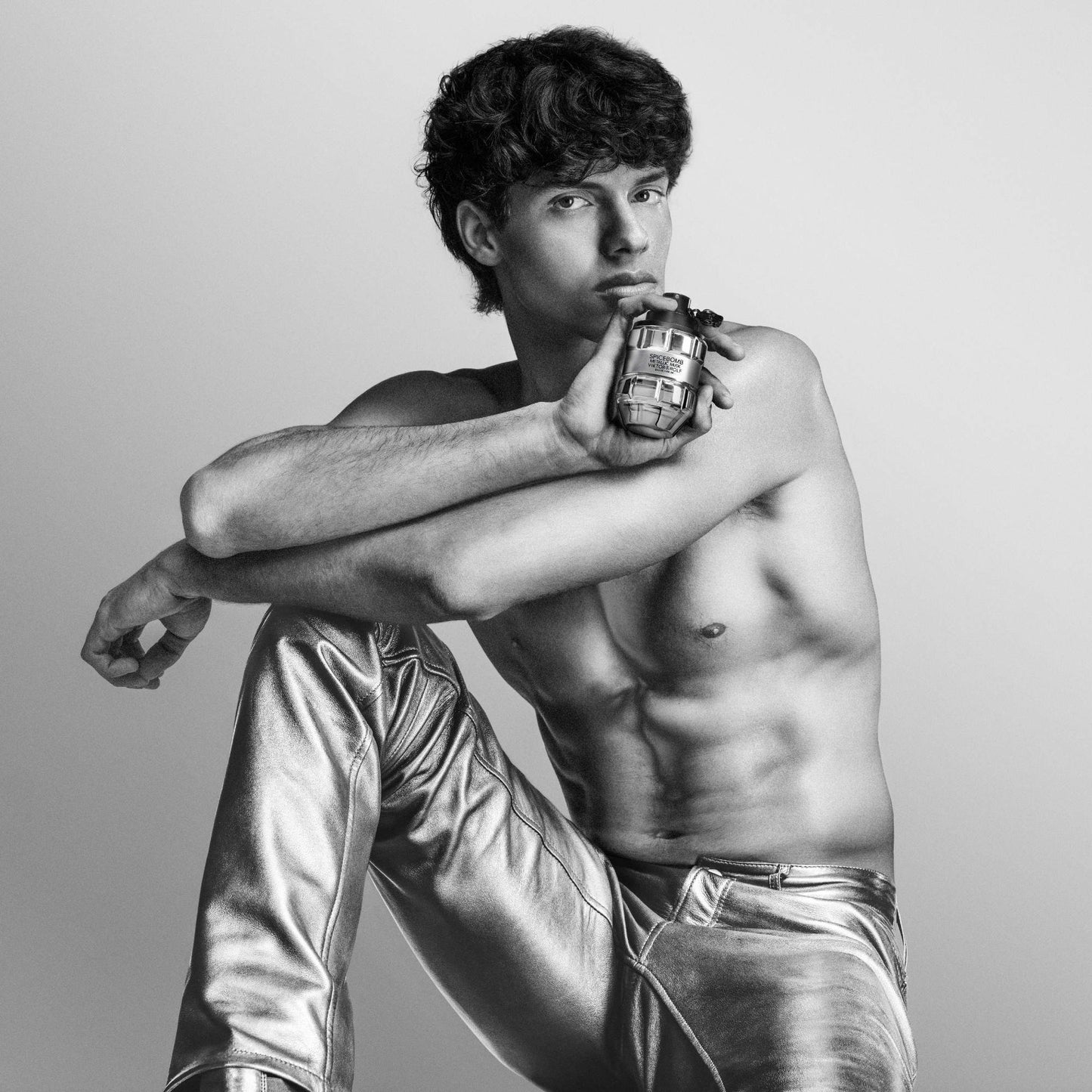 Viktor & Rolf – Spicebomb Metallic Musk Eau de Parfum