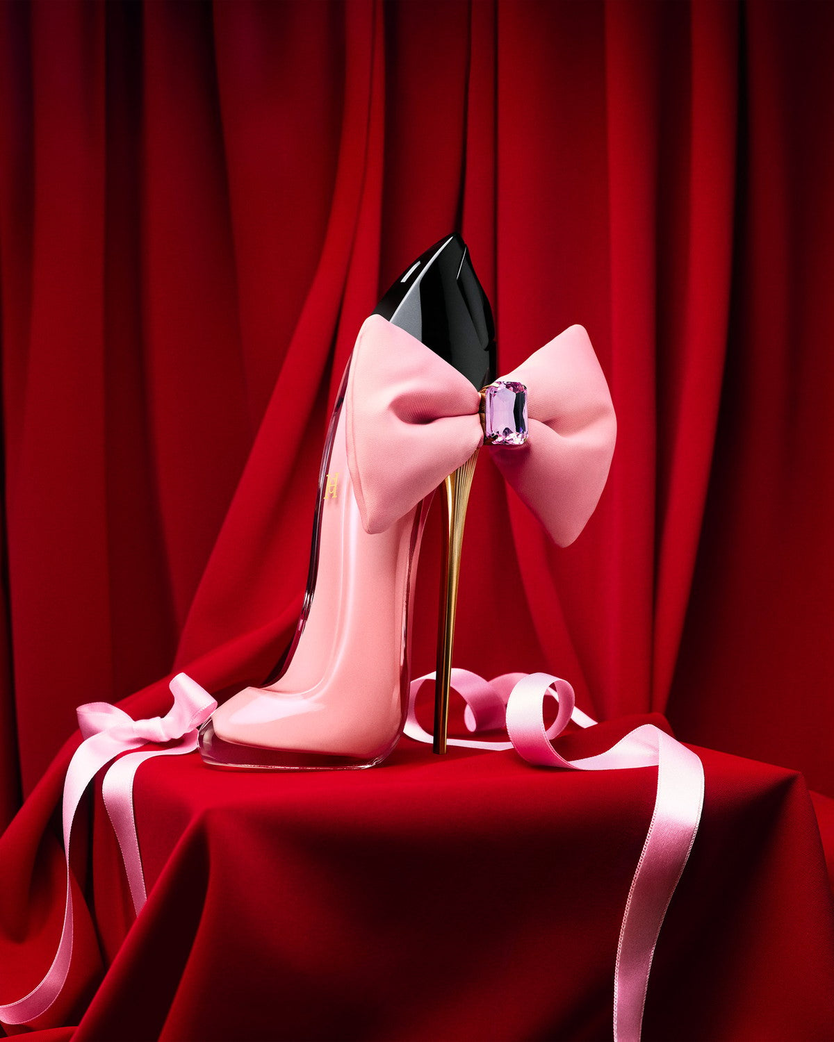 Carolina Herrera – Good Girl Blush Bowtastic Edition